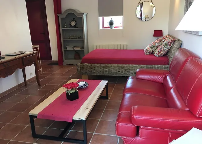 Du Petit Tesseau 펜션 Candé