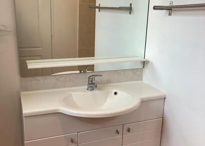 Du Petit Tesseau Candé